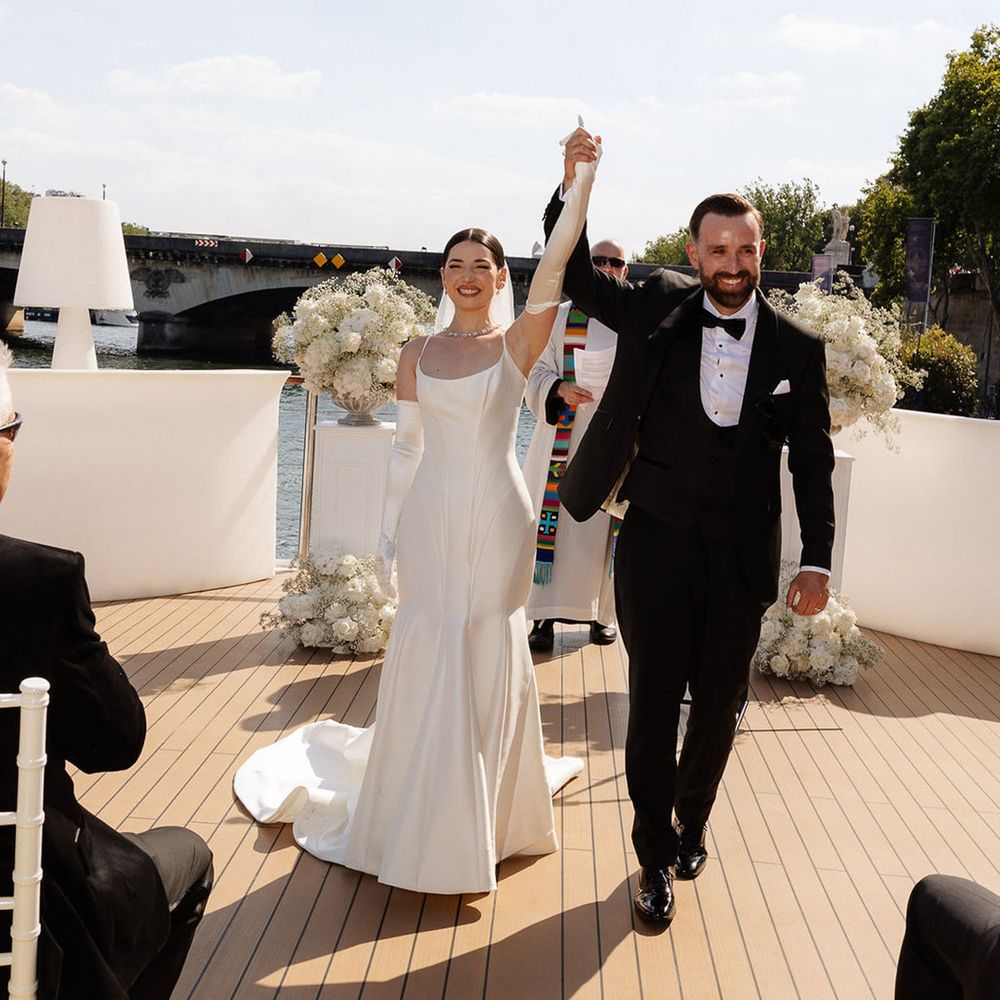 couple-walks-back-down-the-aisle-as-married-couple