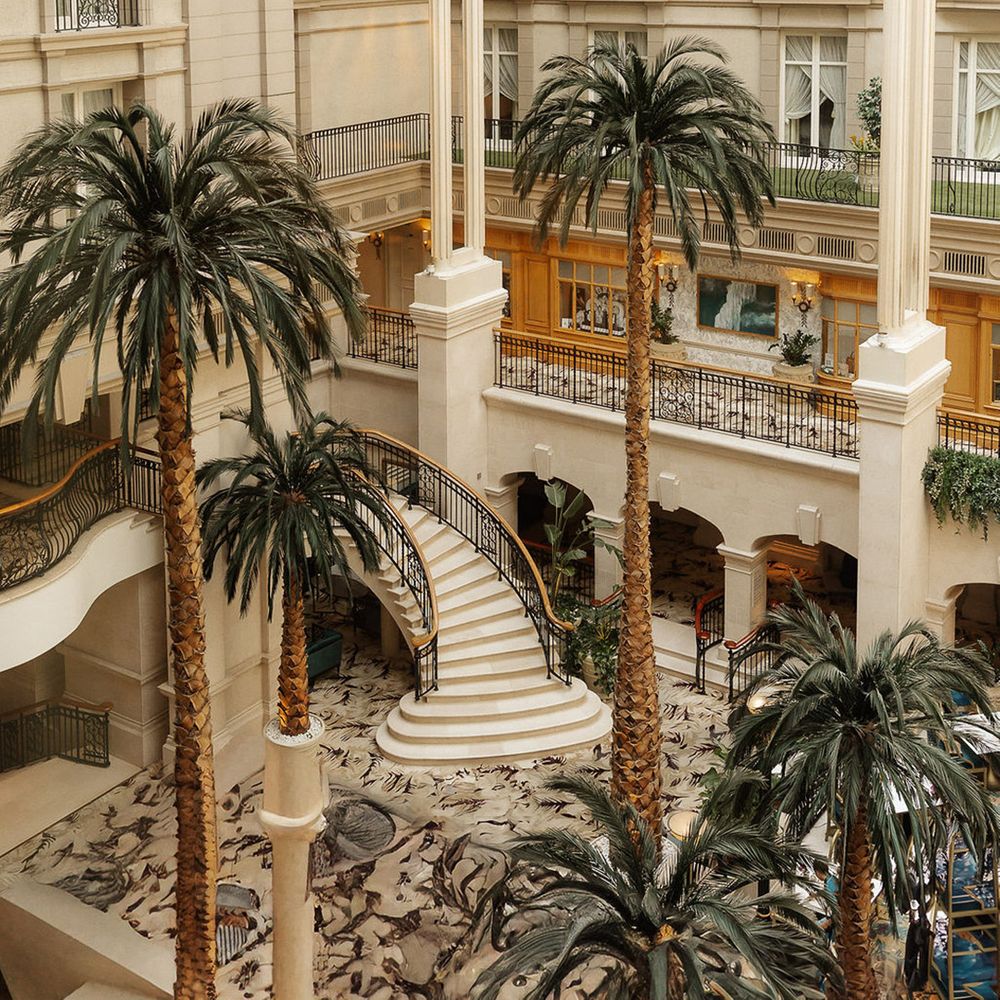 The Landmark Hotel in London as getting ready venue