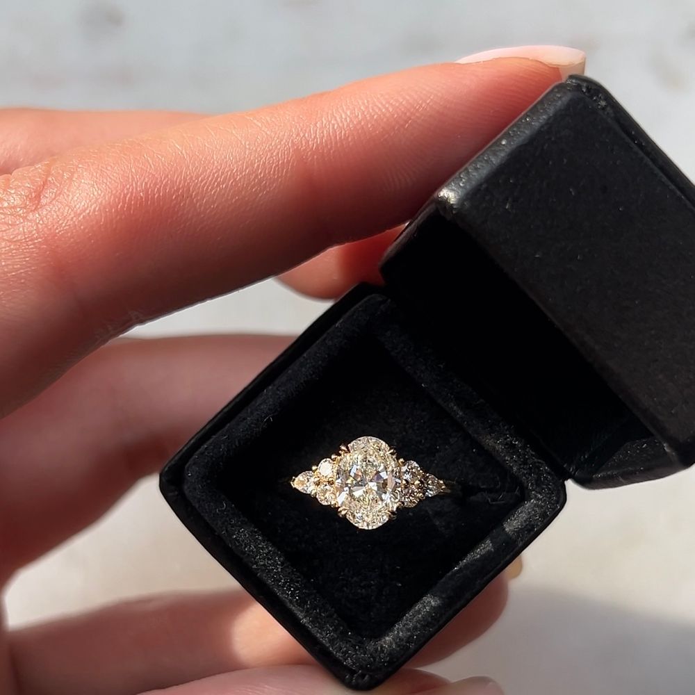luxe-celebrity-inspired-diamond-engagement-ring