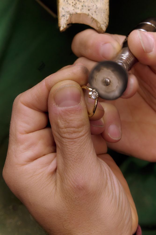 Creating Diamonds Skydiamond: Sustainable Lab-Grown Diamonds Made in the UK