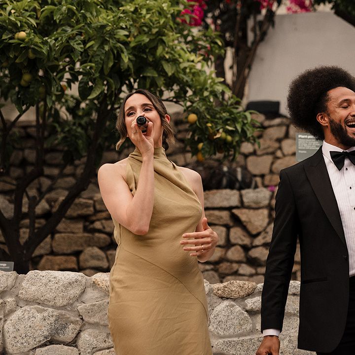 wedding-singers-at-wedding-ceremony