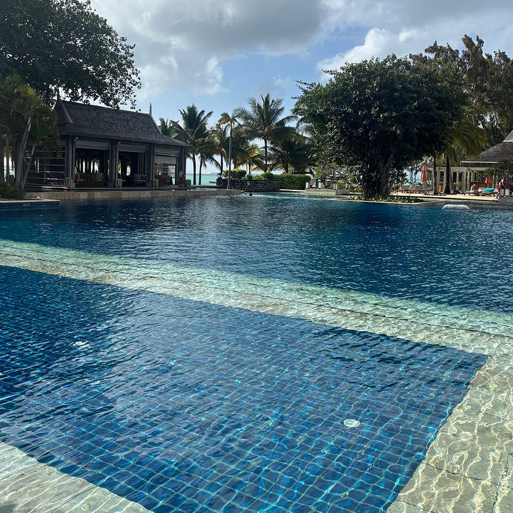 heated-swimming-pool-at-st-regis-le-morne