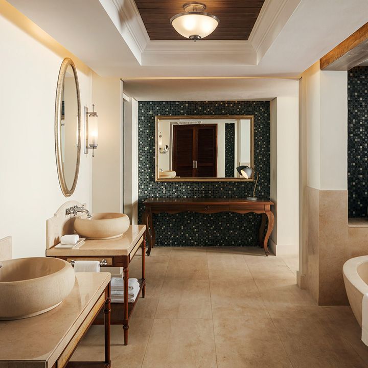 large-bathroom-junior-suite