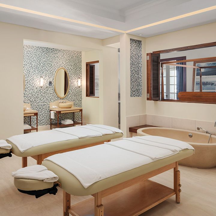 massage-tables-in-room-butler-service