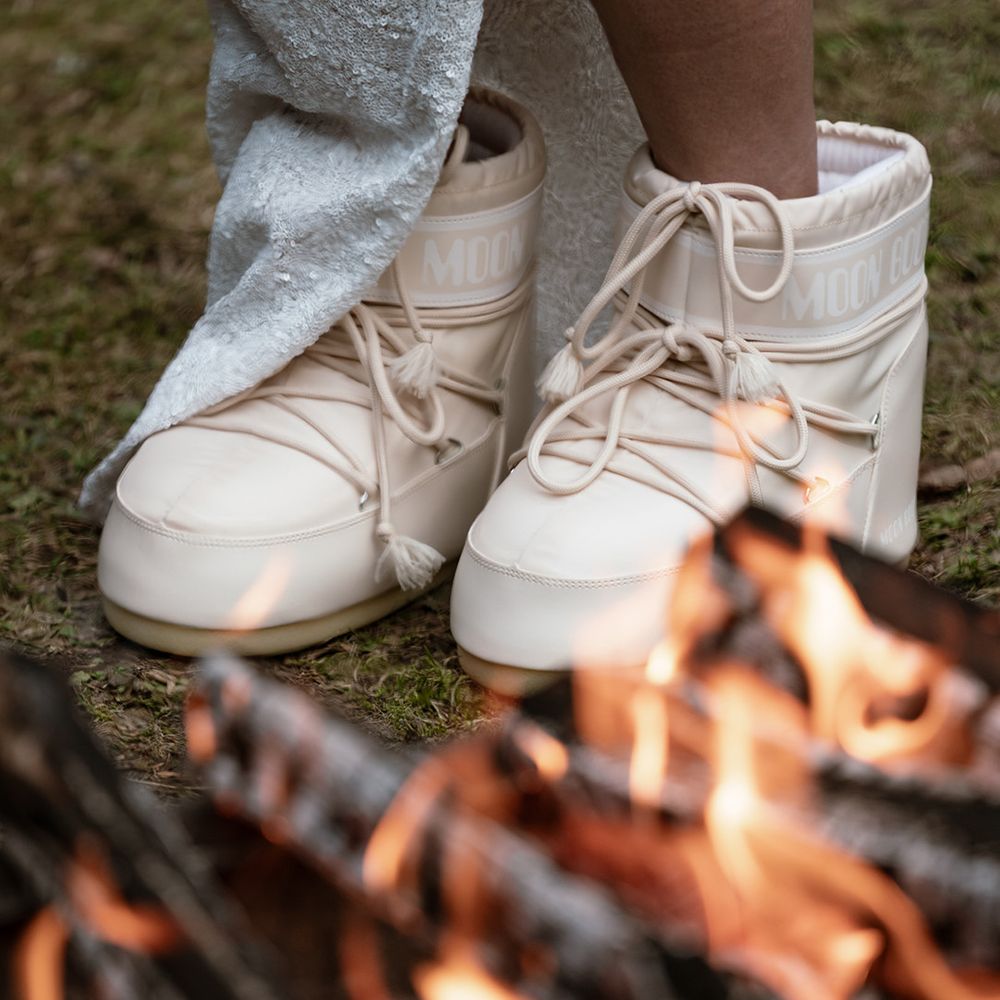 bride-wears-moon-boot-shoes