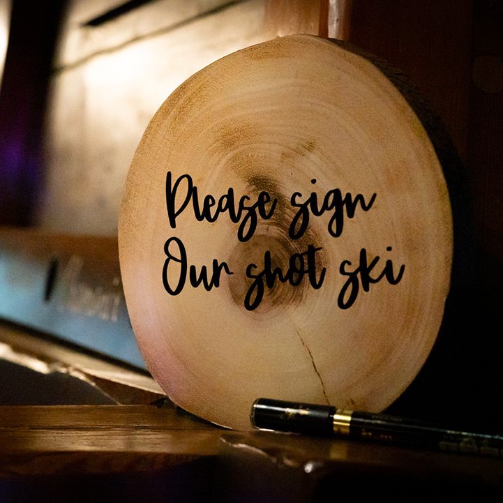 personalised-wooden-sign-for-ski-guest-book