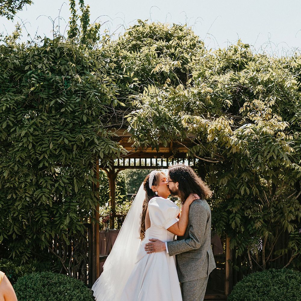 first-kiss-for-couple