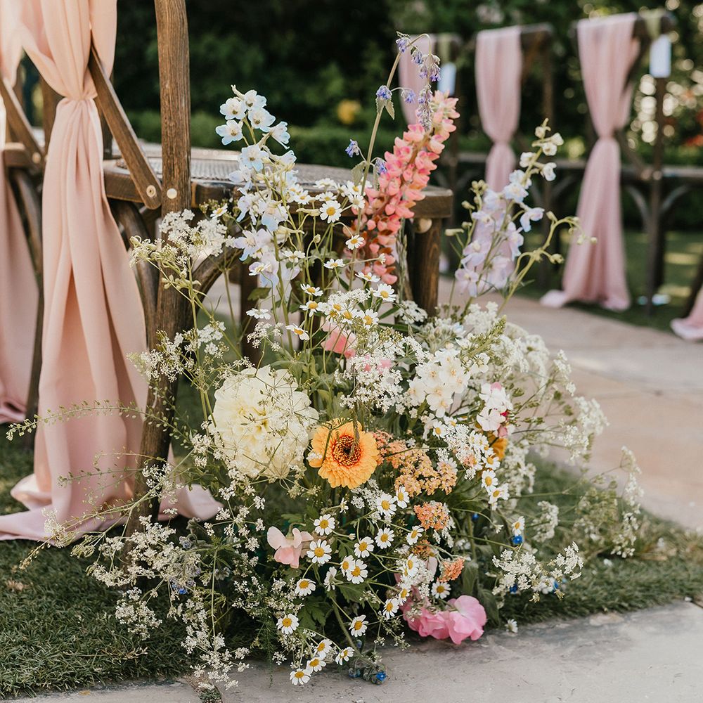 wildflower-aisle-flowers