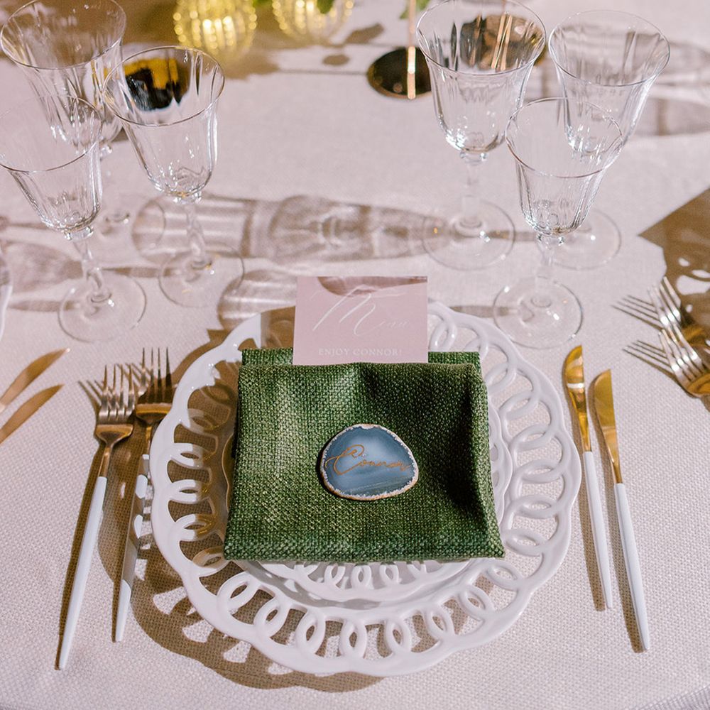 green-and-white-winter-wedding-tablescape.