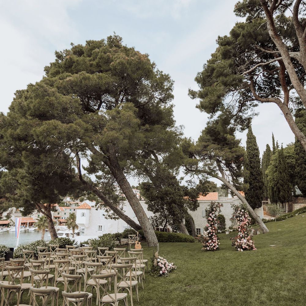 Ceremony space at Martinis Marchi