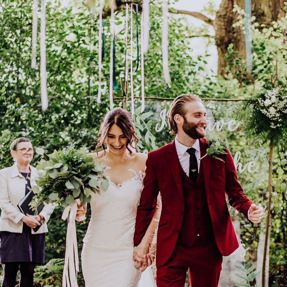 Red winter wedding suit idea for men