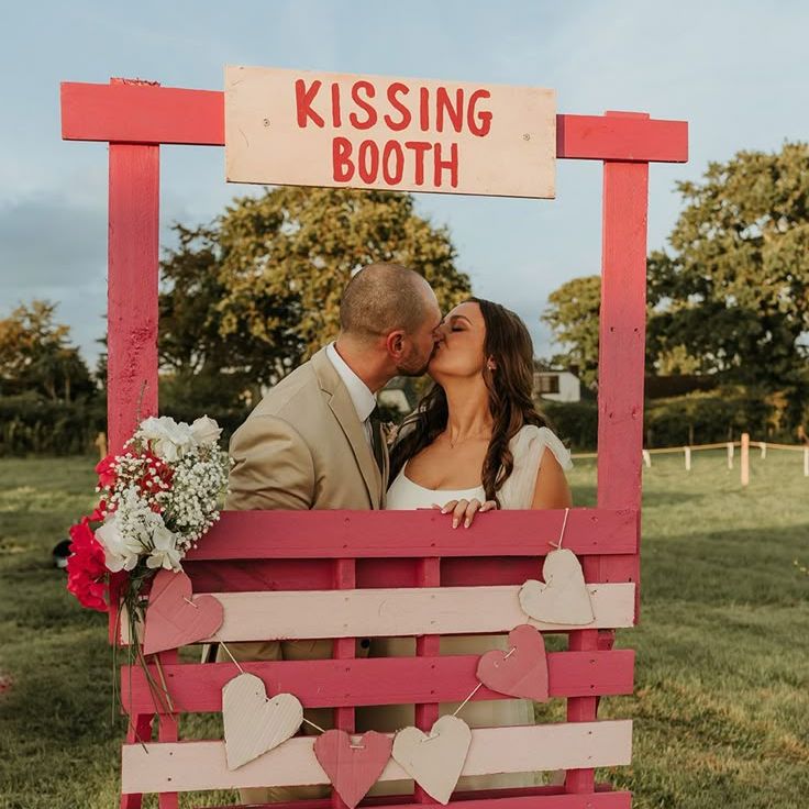 Kissing Booth Wedding Carnival Game For Festival Wedding