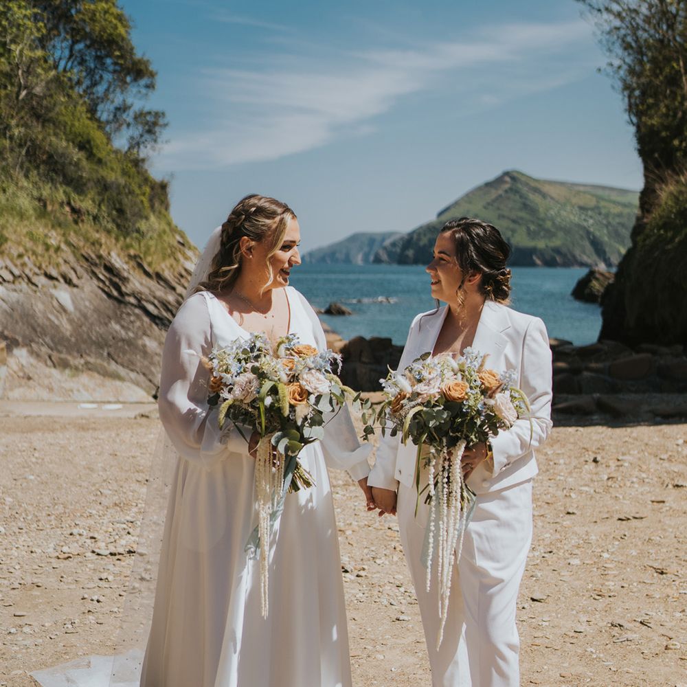 coastal-wedding-inspiration-with-two-brides