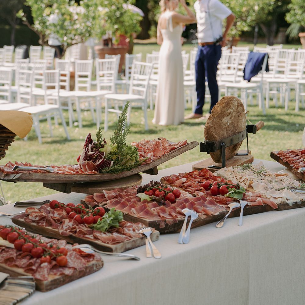 charcuterie-board-style-grazing-board