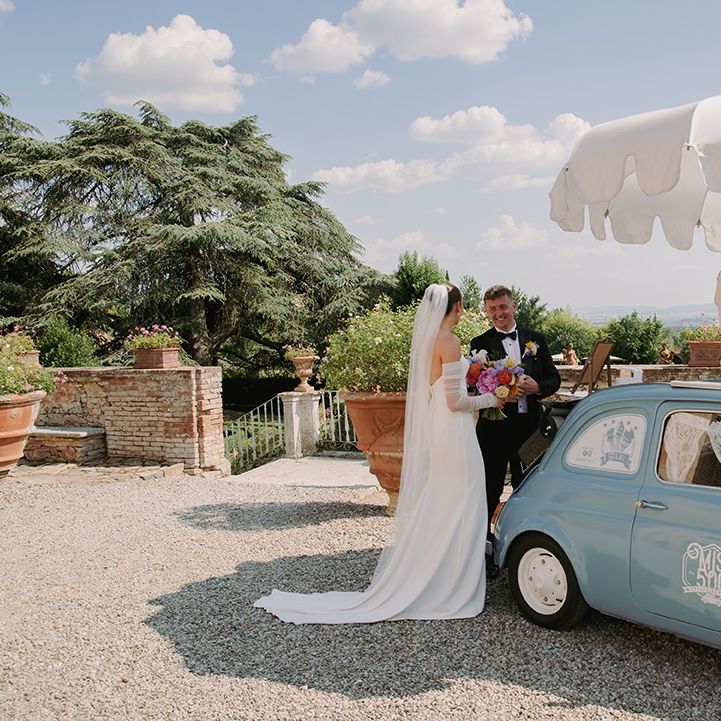 ice-cream-car-vintage-blue-car