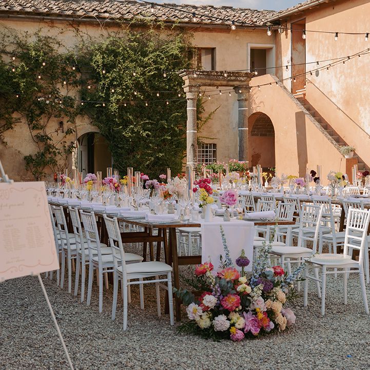 outdoor-wedding-breakfast-at-italian-villa