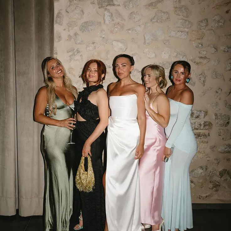 Stunning Wedding Guest Dresses For Destination Wedding