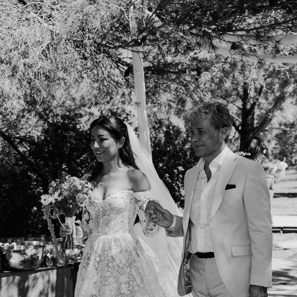 walking-down-the-aisle-moment