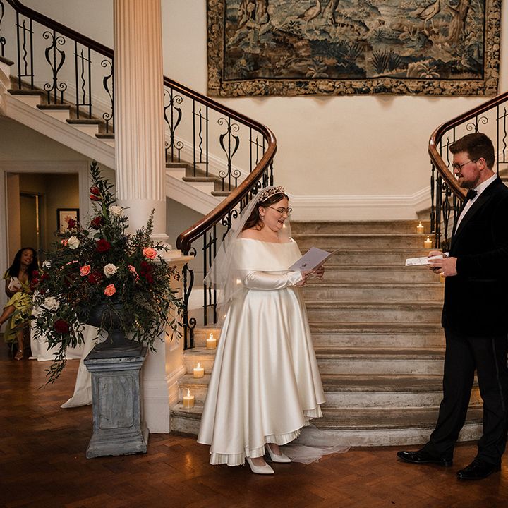 bride-and-groom-exchange-wedding-vows