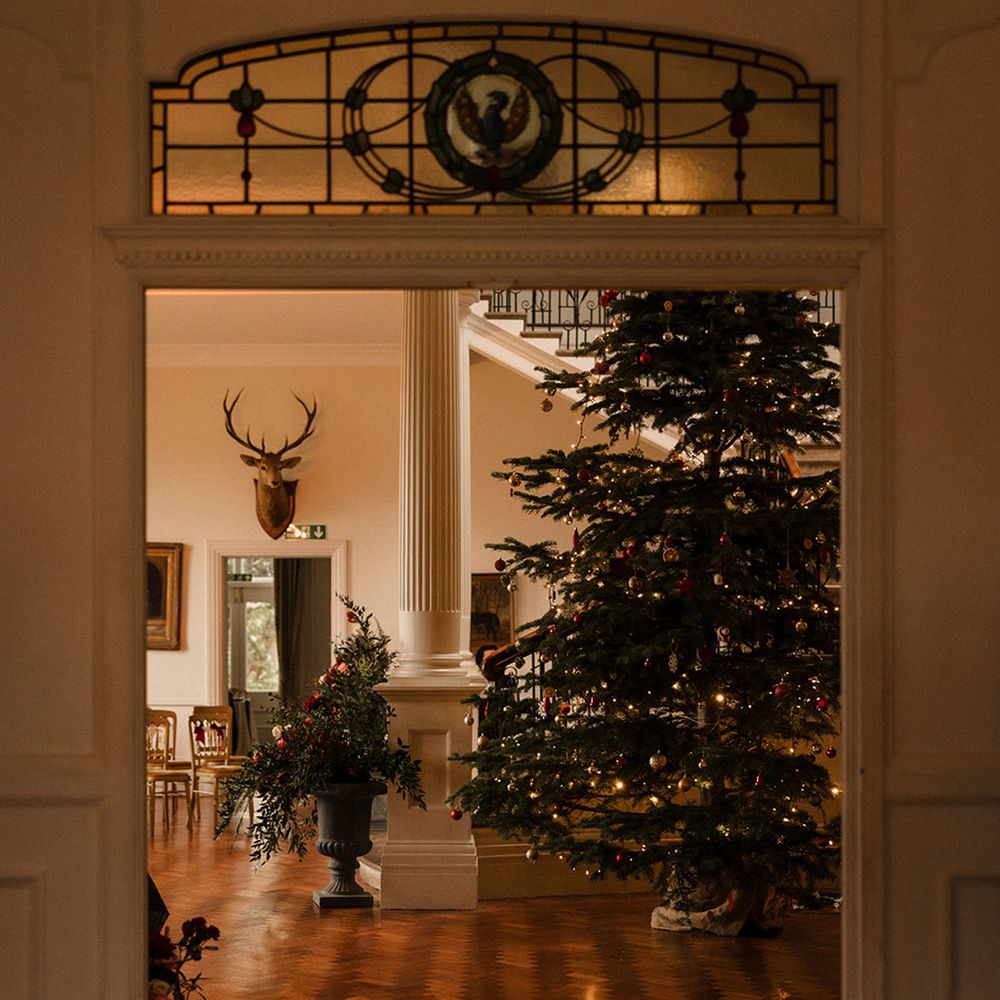 festive-ceremony-room