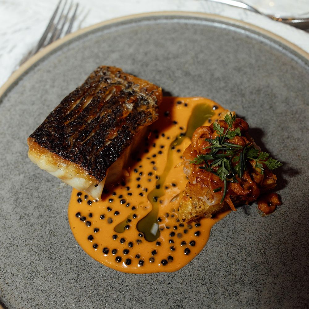 crispy-salmon-with-sauce-and-veg