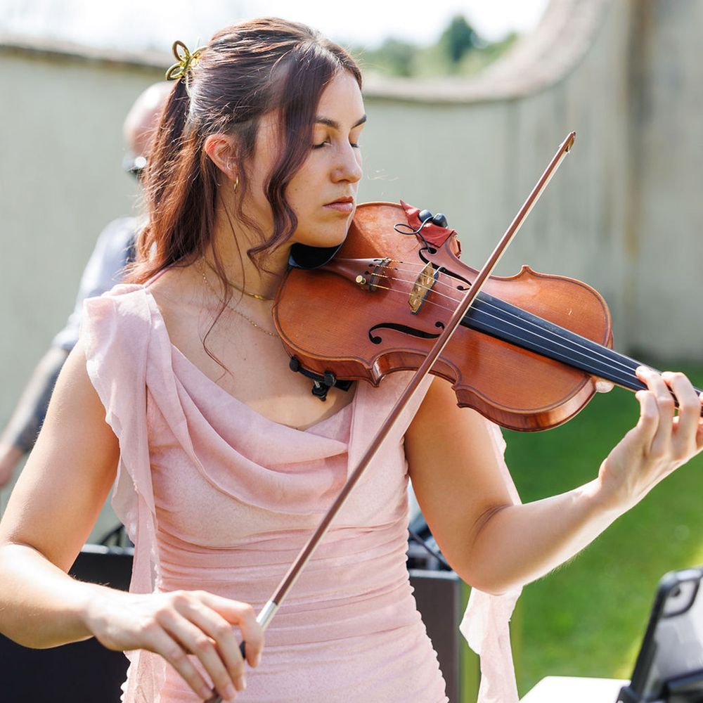 string-quartet-at-wedding