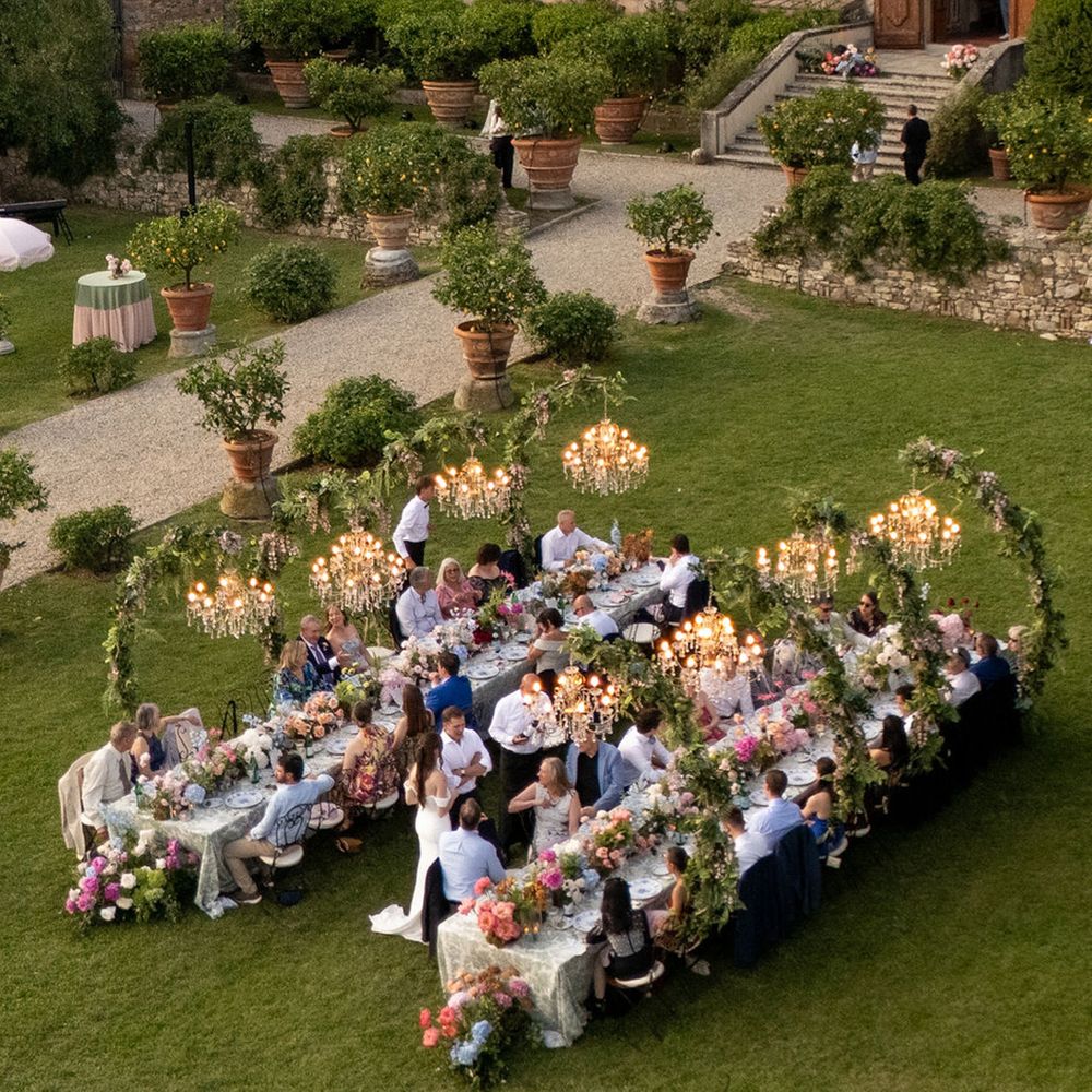 villa-medicea-di-lilliano-wedding-outdoor-wedding-breakfast