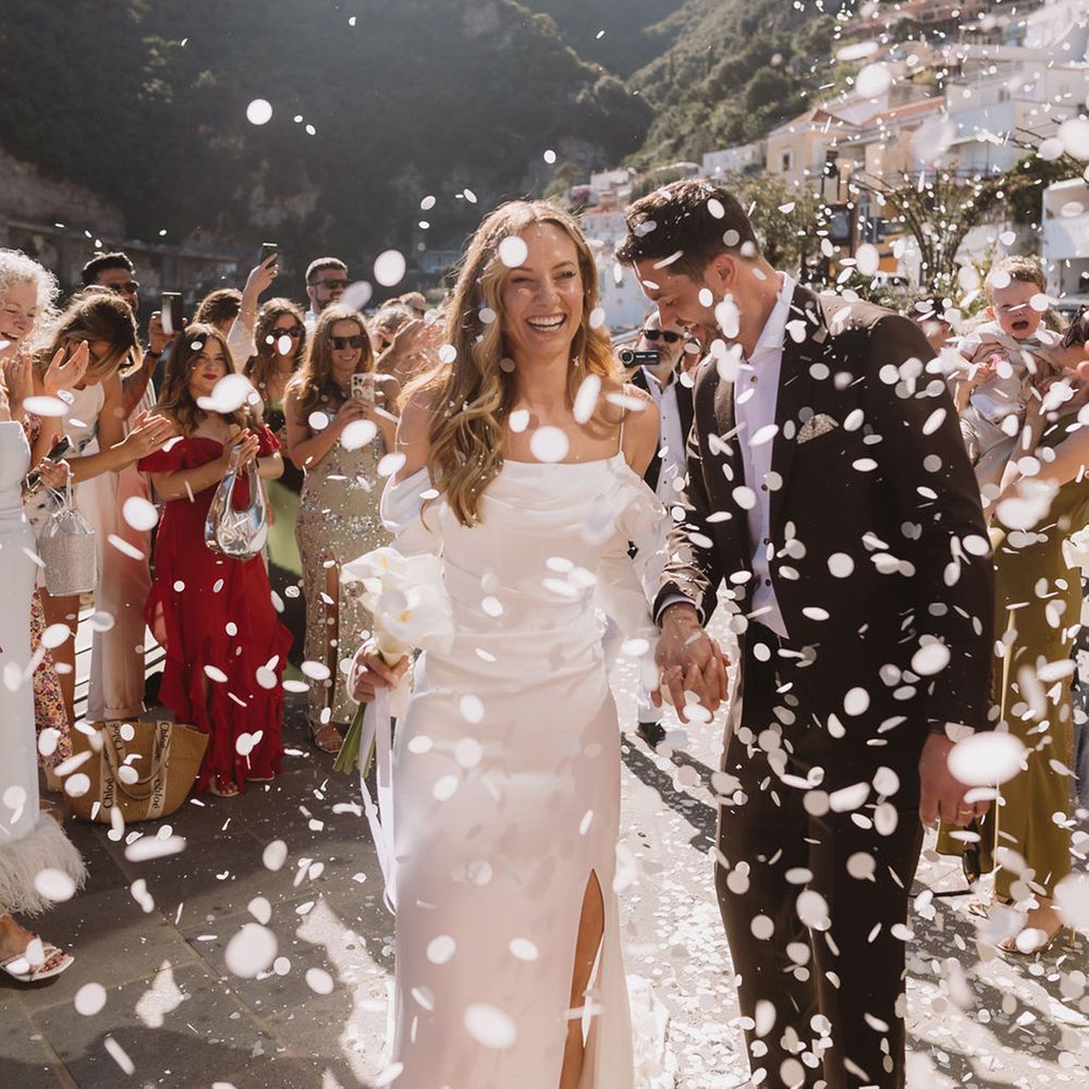 confetti-moment-at-positano-weddng