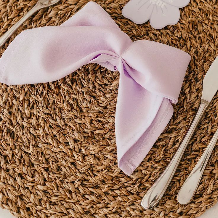 Lilac Colour Palette & Place Setting For Wedding