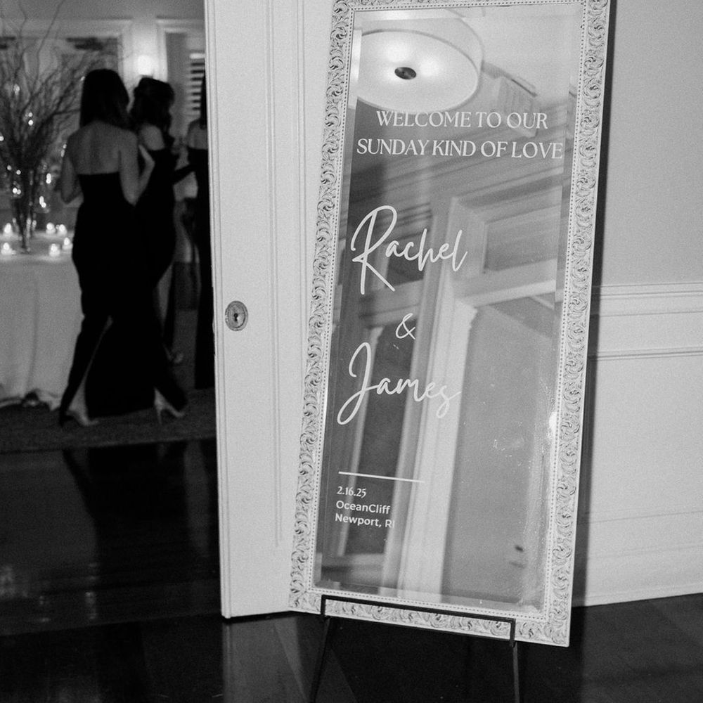 wedding-welcome-mirror-sign