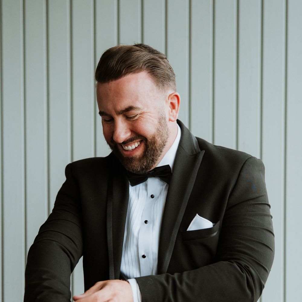 groom-wearing-black-tie-tuxedo