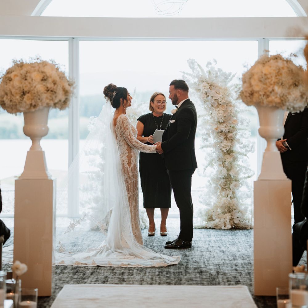 intimate-wedding-ceremony-with-white-flowers