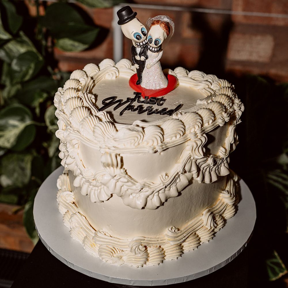 just-married-gothic-style-wedding-cake