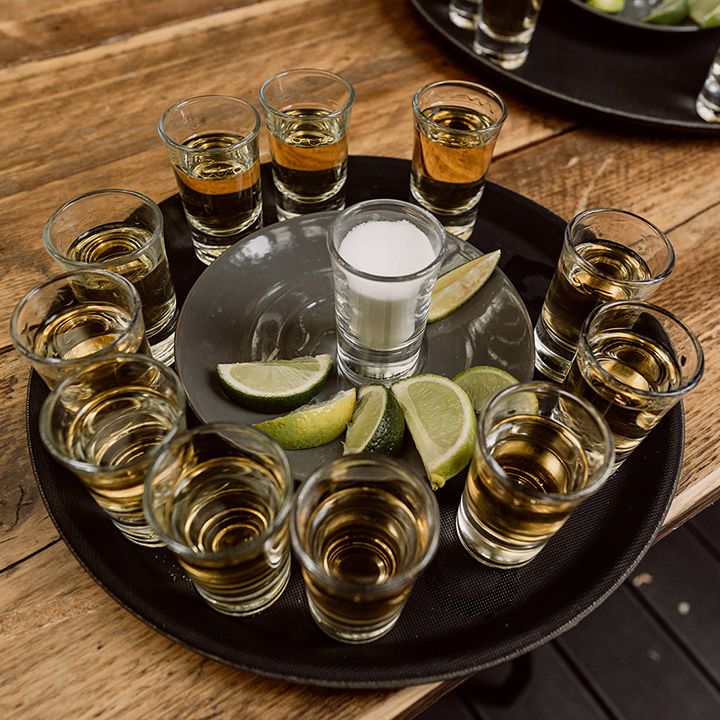 tequila-wedding-shots