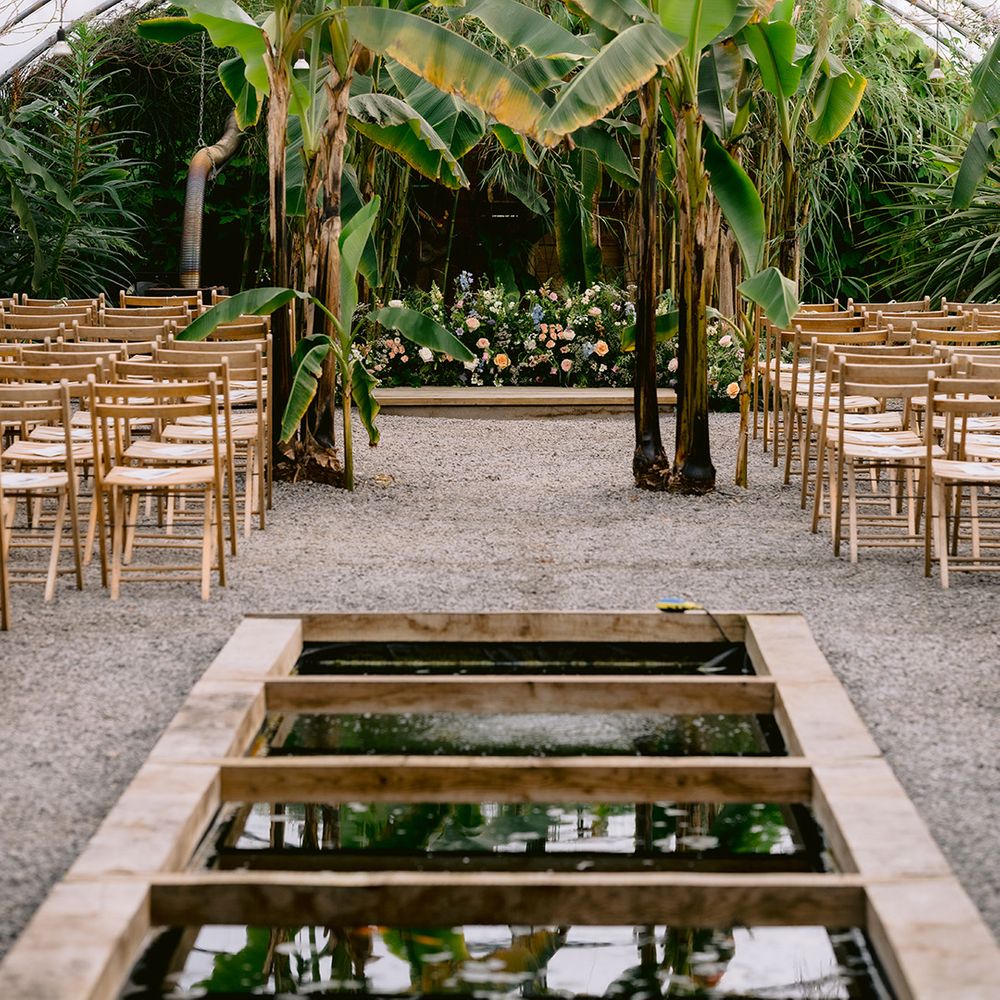 anran-greenhouse-wedding-ceremony