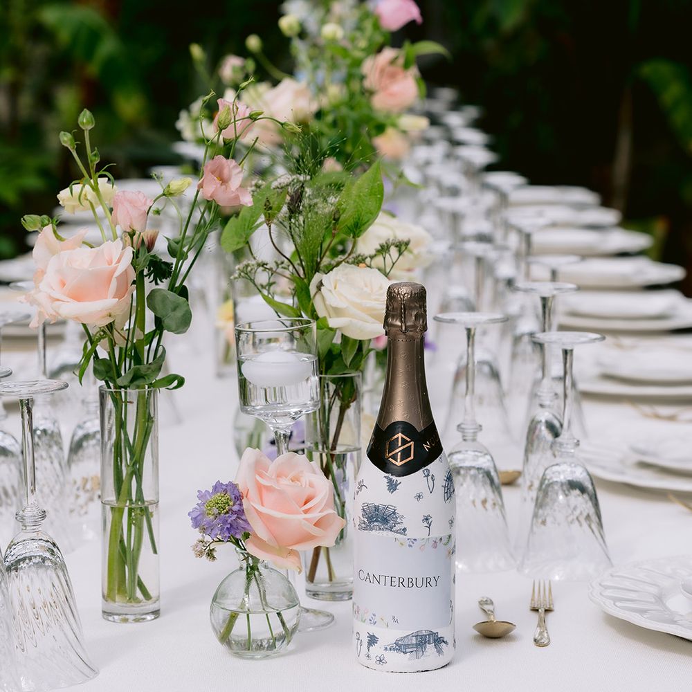 bud-vases-with-pink-roses