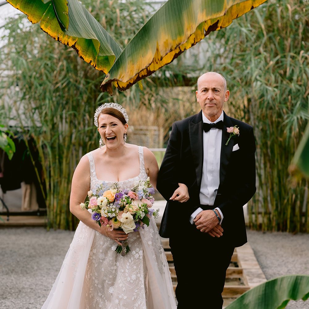 father-of-the-bride-walks-bride-down-the-aisle