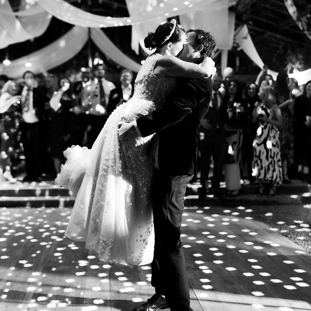 first-dance-for-couple.