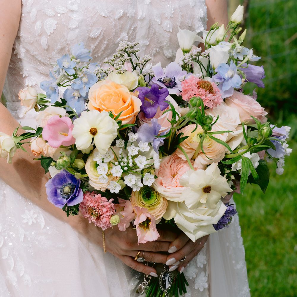 pastel-colourful-wedding-bouquet