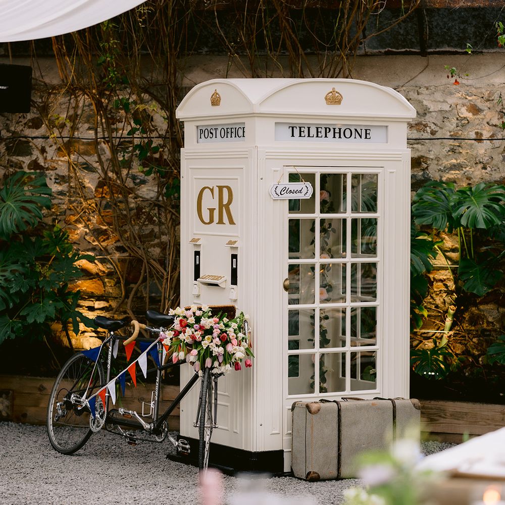 white-wedding-telephone-box-decor