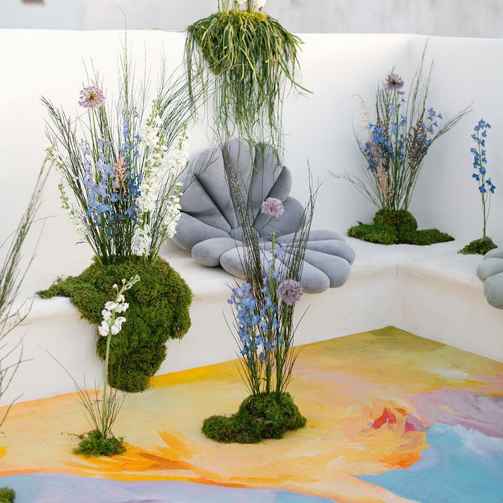 unique-modern-greener-and-floral-arrangements
