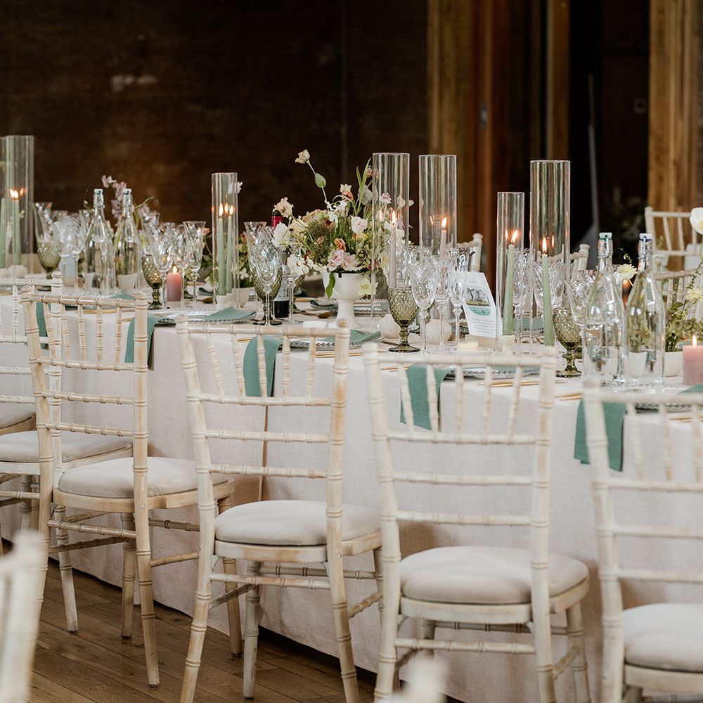 green-theme-wedding-tablescape
