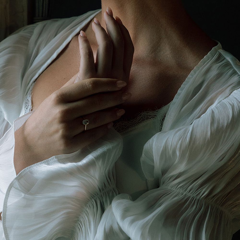 dreamy-bridal-sleeves-close-up.