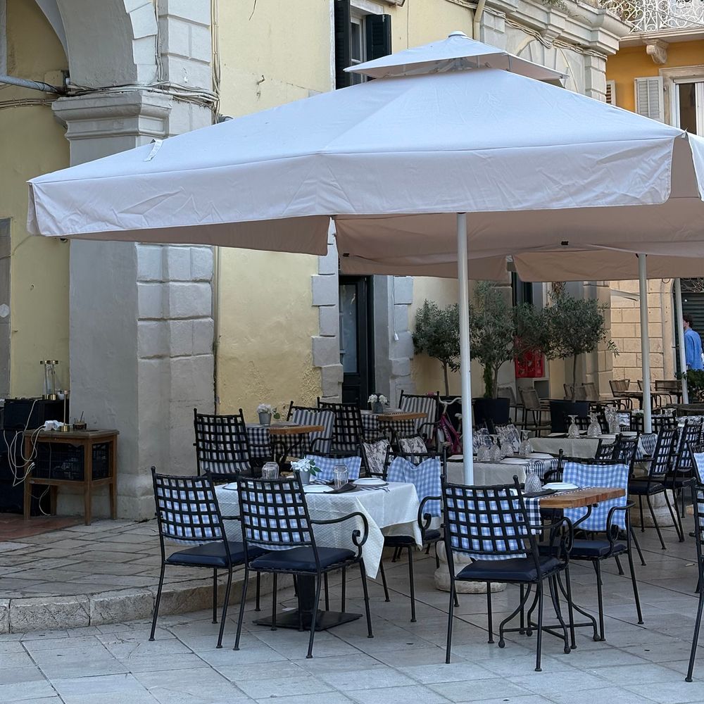 Corfu Old Town alfresco dining restaurants