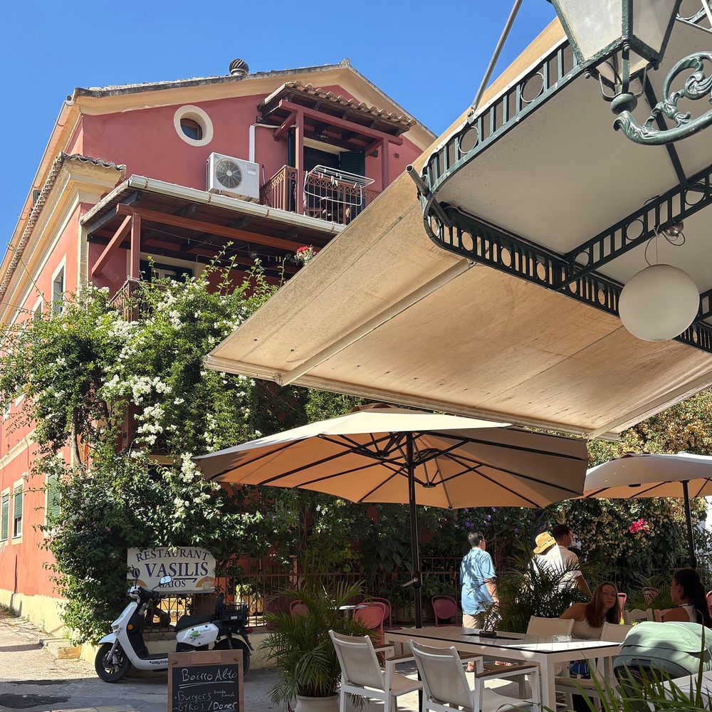 Paxos restaurant outdoor seating 