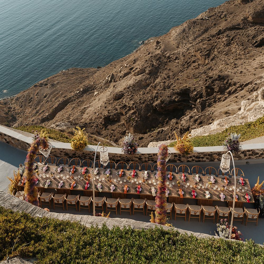 stunning-outdoor-wedding-breakfast-with-sea