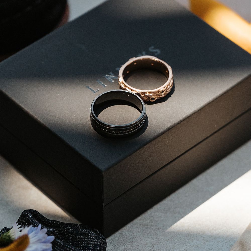 unique-bespoke-groom-wedding-rings