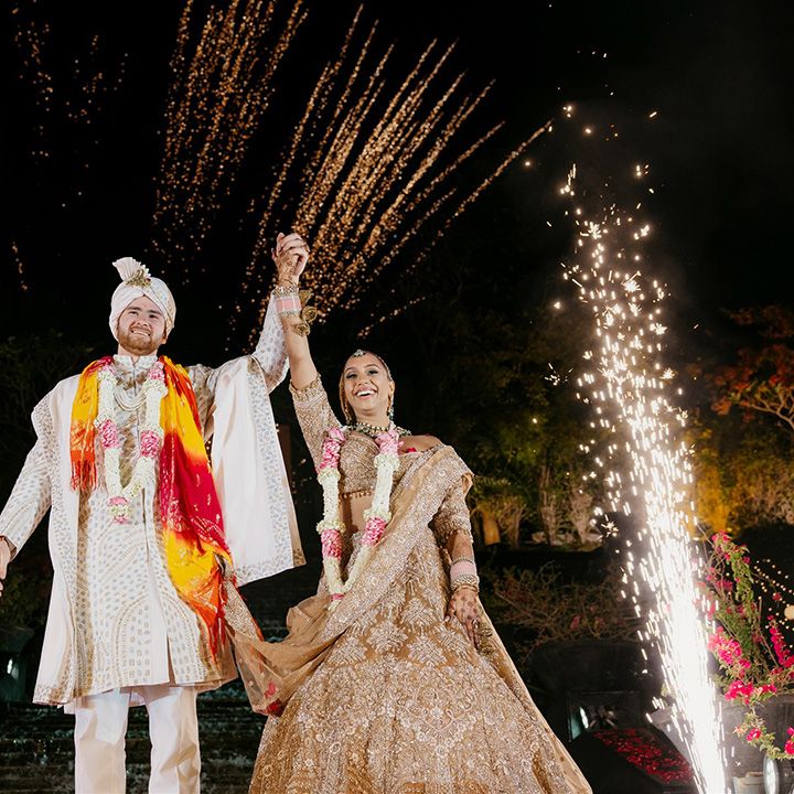 fireworks-and-cold-sparklers-for-couple-on-wedding-day
