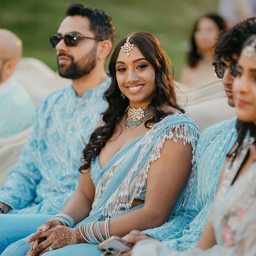 wedding-guests-in-blue-outfits