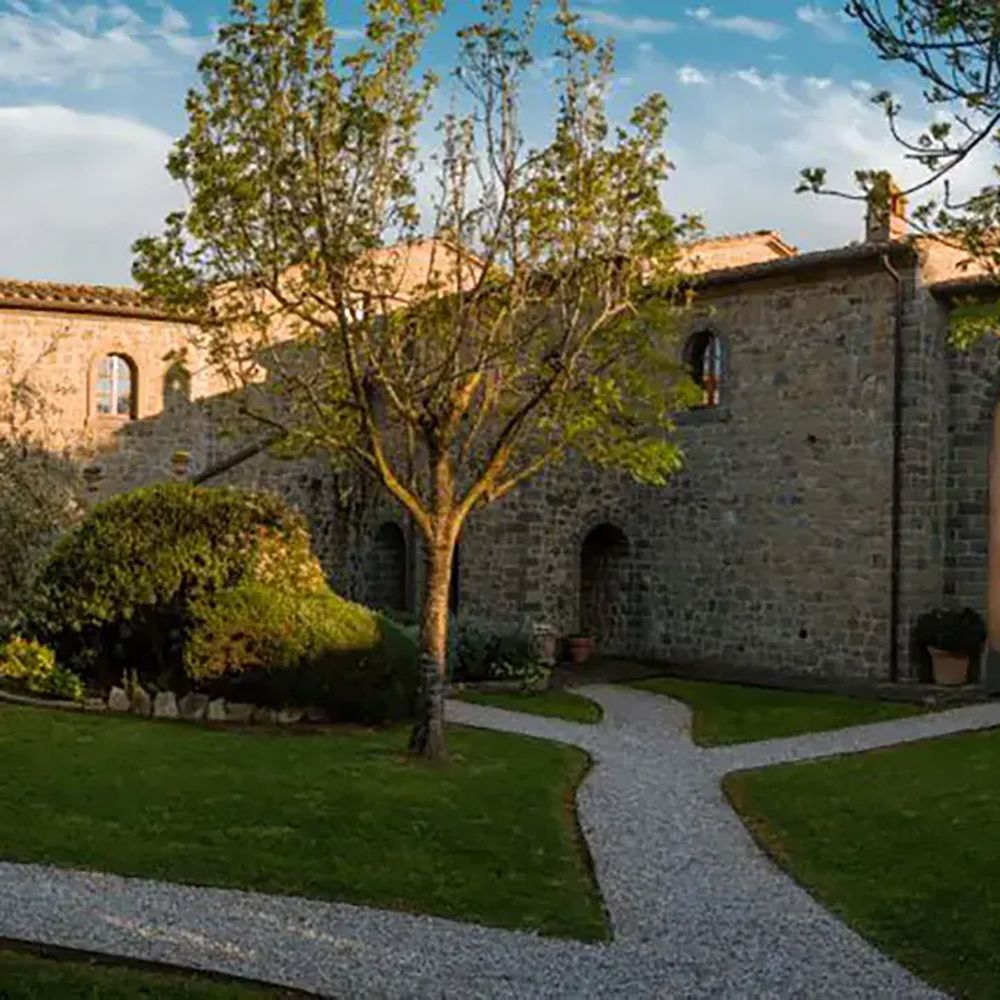 La Corte Dei Papi destination wedding venue exterior